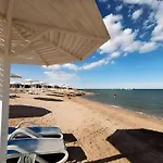 Selena Beach Resort - Premium Suites
