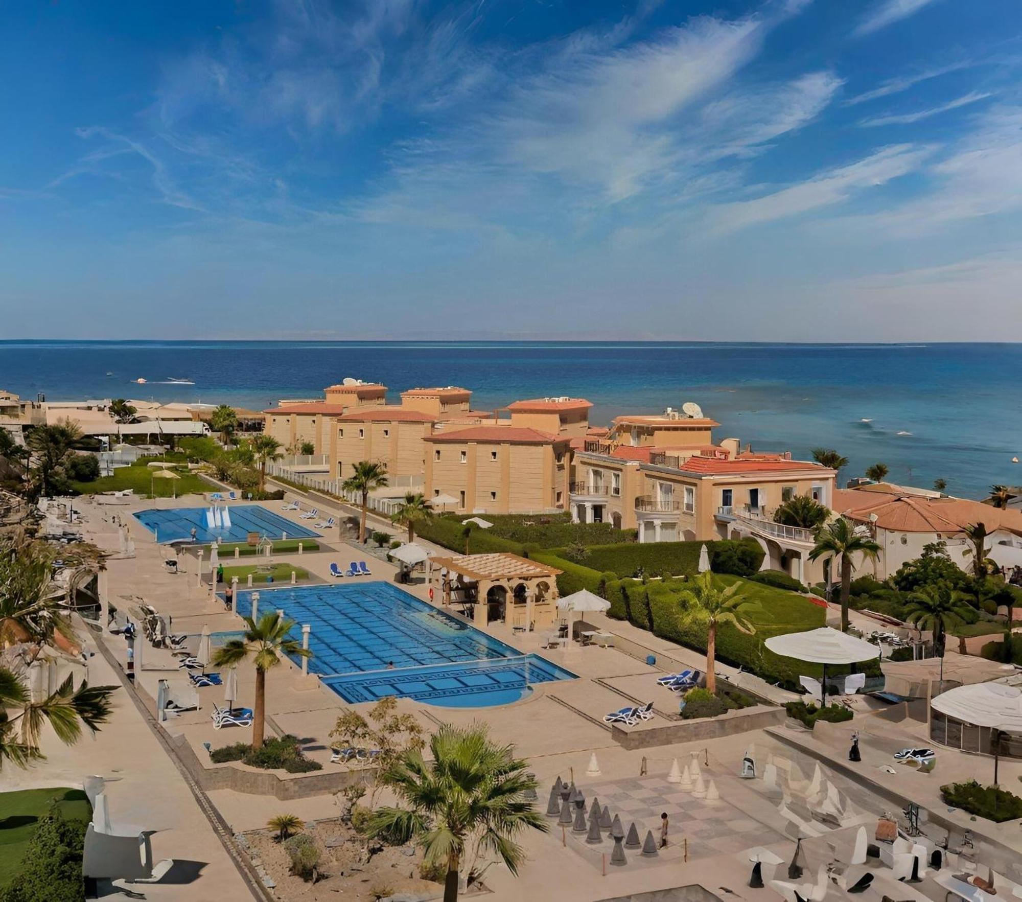 Selena Beach Resort - Premium Suites Hotel 4*