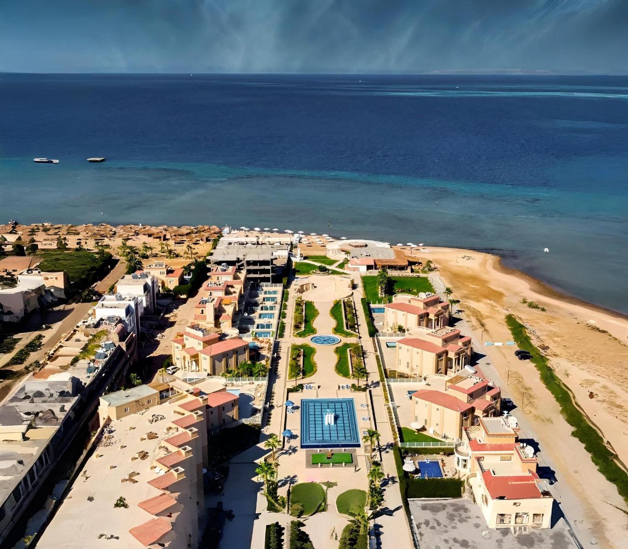 Selena Beach Resort - Premium Suites 4* Hurghada
