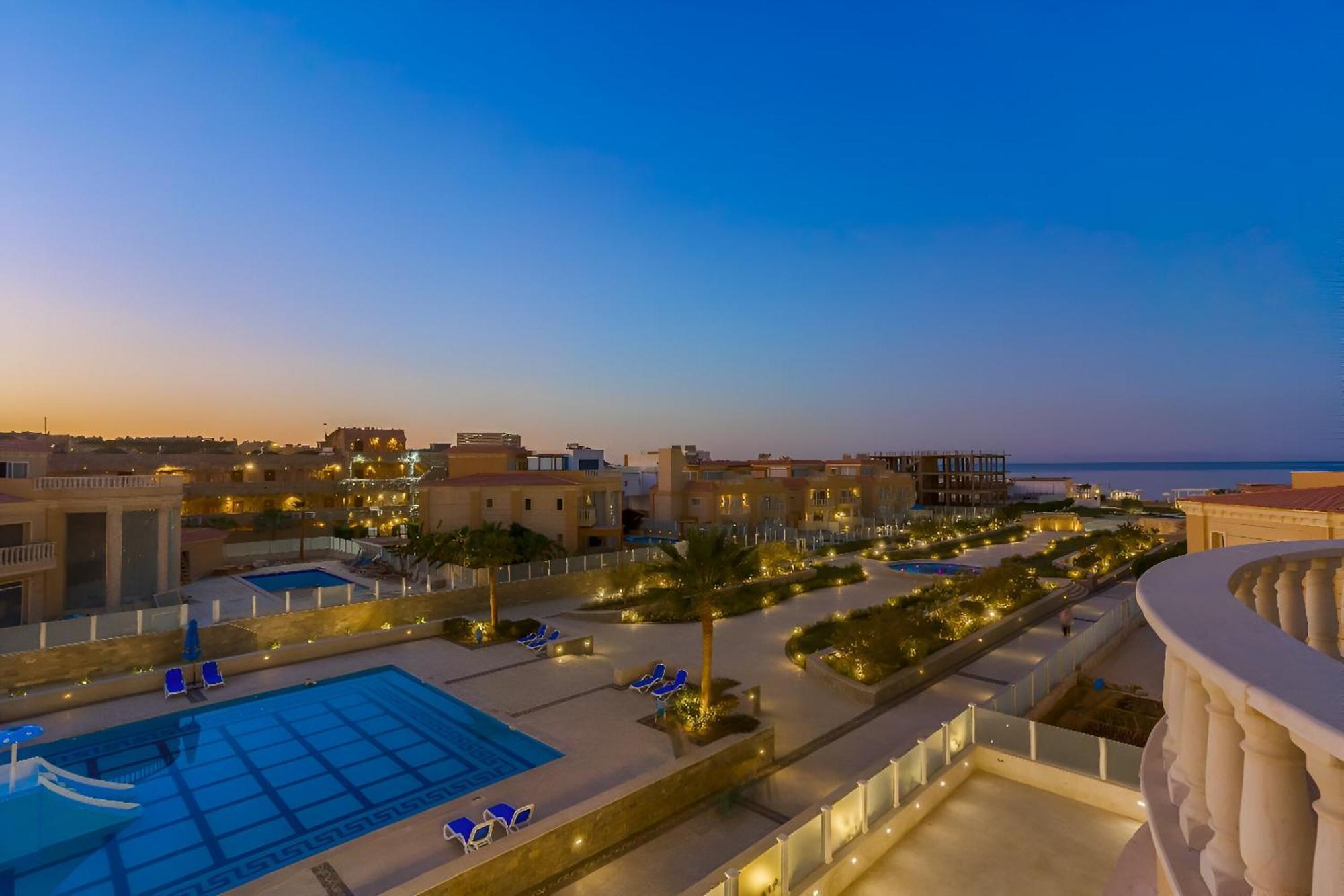 Selena Beach Resort - Premium Suites Hurghada