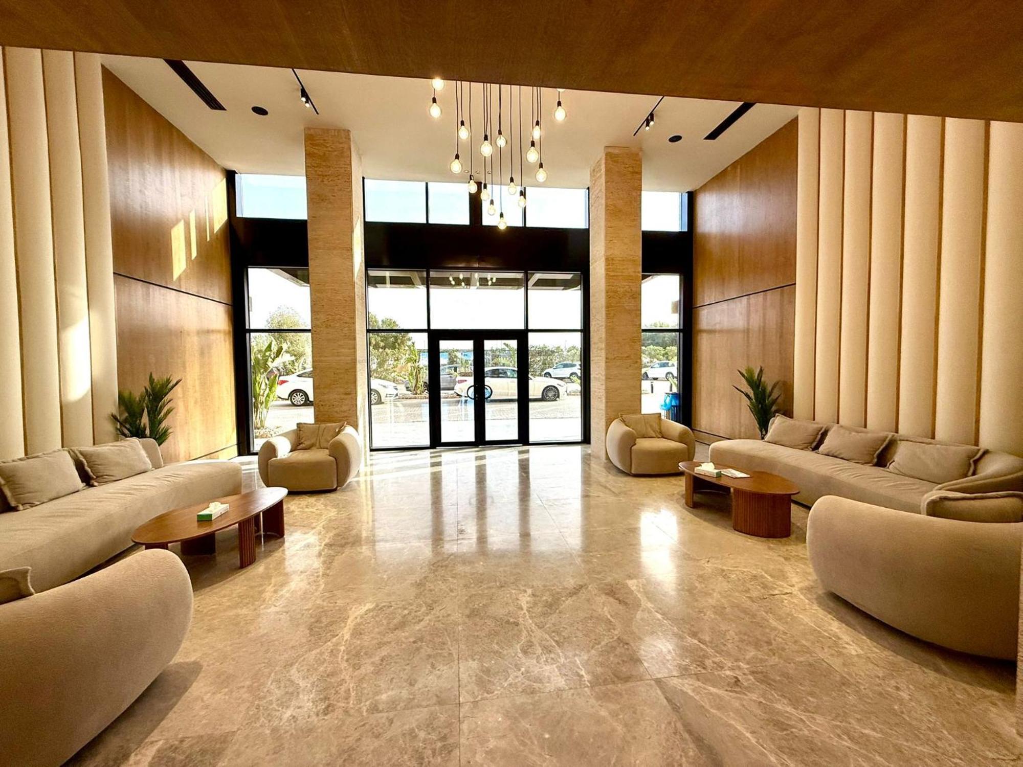 Selena Beach Resort - Premium Suites Hotel